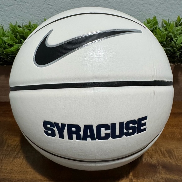 Nike Elite Championship Syracuse Orange NCAA 29.5” Game Basketball